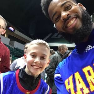 Meet your Posher, Levi